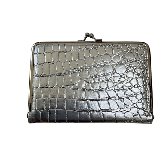 Kiss Lock 4x6 Photo Clutch Silver - Picture 2 of 9